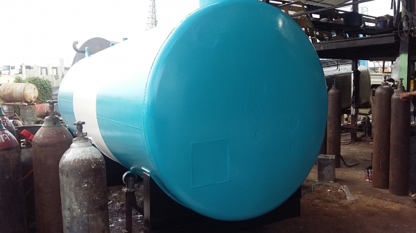 ขาย ถังน้ำแรงดันเหล็กหนา 8มิล 7000 ลิตร  ข้างในทาอีพ็อกซี่ สภาพดีค่ะ