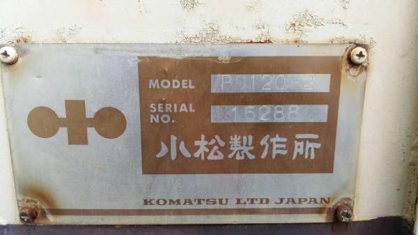 ขายKOMATSU 120-2 สภาพเก่านอก ขายKOMATSU 120-2 สภาพเก่านอก