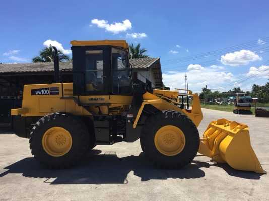 รถตักล้อยาง KOMATSU WA100-1 ทำสีใหม่ นำเข้า มือสองญี่ปุ่น