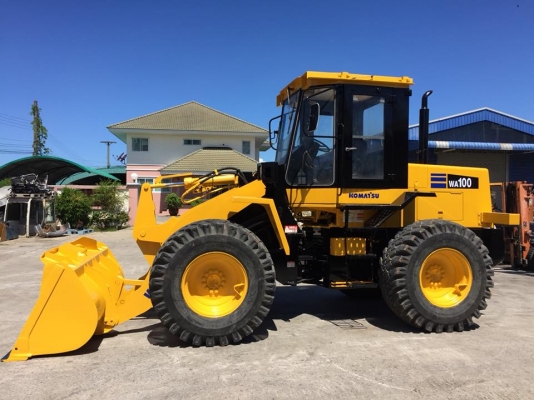 รถตักล้อยาง KOMATSU WA100-1 ทำสีใหม่ นำเข้า มือสองญี่ปุ่น