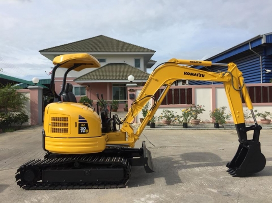รถขุด KOMATSU PC30FR นำเข้ามือสองญี่ปุ่น