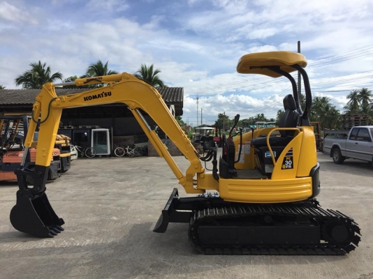 รถขุด KOMATSU PC30FR นำเข้ามือสองญี่ปุ่น