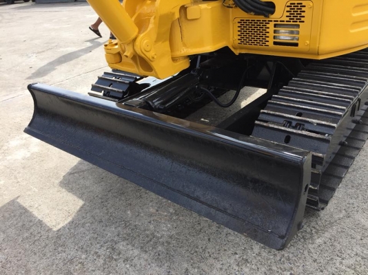 รถขุด KOMATSU PC30FR นำเข้ามือสองญี่ปุ่น