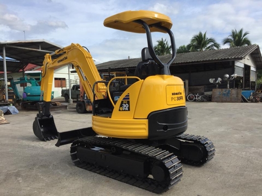 รถขุด KOMATSU PC30FR นำเข้ามือสองญี่ปุ่น