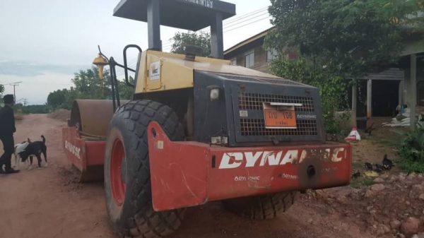 ต้องการขายด่วนๆรถบดสั่นสะเทือน2เพลา DYNAPAC CA250D 10.6ตัน