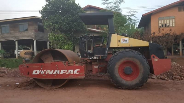 ต้องการขายด่วนๆรถบดสั่นสะเทือน2เพลา DYNAPAC CA250D 10.6ตัน