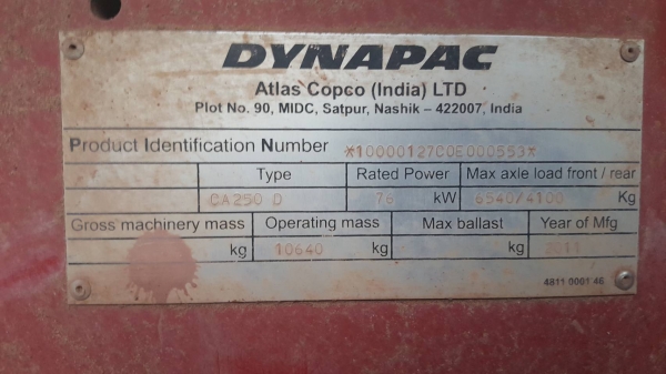 ต้องการขายด่วนๆรถบดสั่นสะเทือน2เพลา DYNAPAC CA250D 10.6ตัน รถเพิ่งใช้งาน1,####ชม. เอกสารเล่มทะเบียน ปี56 ขายตามสภาพ ราคา1,250,000บาท โทไอดี 0990035892 (/)0843923995 ดูรถได้ที่ จ.บึงกาฬ