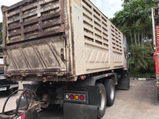 Hino 251 แรง ปี 56 กระบะดัมพ์สามมิตรแม่ลูก 2 เพลา รถวิ่งปาล์ม ไมล์สองแสน