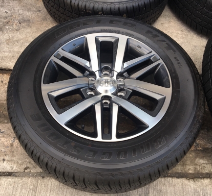 แม็กน้องๆป้ายแดง Toyota All New Fortuner ขอบ18 พร้อมยางป้ายแดง 265-60-18 ปี 17