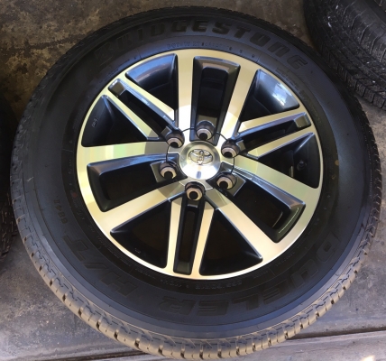 แม็กน้องๆป้ายแดง Toyota All New Fortuner ขอบ18 พร้อมยางป้ายแดง 265-60-18 ปี 17