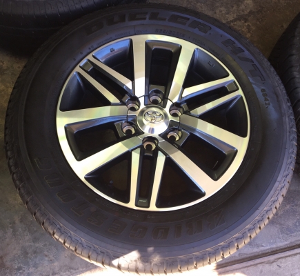 แม็กน้องๆป้ายแดง Toyota All New Fortuner ขอบ18 พร้อมยางป้ายแดง 265-60-18 ปี 17