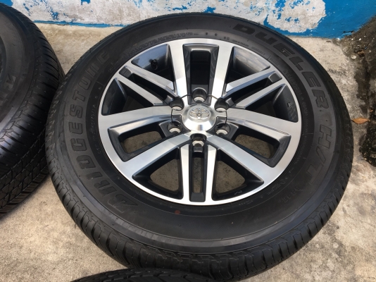 แม็กน้องๆป้ายแดง Toyota All New Fortuner ขอบ18 พร้อมยางป้ายแดง 265-60-18 ปี 17