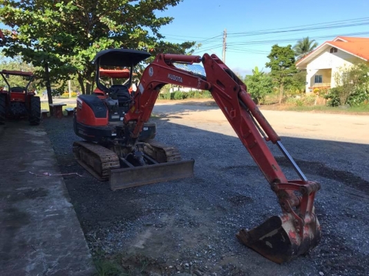 ขาย รถขุดคูโบต้า รุ่น KX91-3C รถปี 58 ราคา 538,000 บาท  โทร 081-9136451 ดูรูปเพิ่มเติม line:Bow6451 ขนาด 3.1ตัน 28 แรงม้า สภาพดี สมบูรณ์ทุกระบบ ระบบไฮโดรลิคปรับตั้งอัตโนมัติ สะดวกต่อการใช้งานค่ะ  เหมาะกับงานพื้นที่แคบ ทำงานคล่องตัวมาก