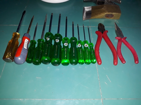 ขายเครื่องมือช่าง1กอง ใหม่เก่าเก็บ