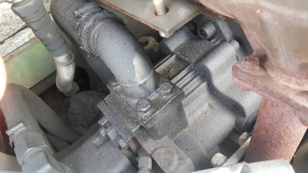 ขายรถขุด MITSUBISHI  รุ่น  MXR55 เครื่องยนต์ K4N   4สูบ  เก่านอก มีลายเจาะ  ขายตามสภาพ  มีเอกสาร 280,000 บาท