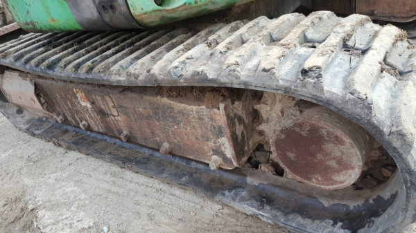 ขายรถขุด MITSUBISHI  รุ่น  MXR55 เครื่องยนต์ K4N   4สูบ  เก่านอก มีลายเจาะ  ขายตามสภาพ  มีเอกสาร 280,000 บาท