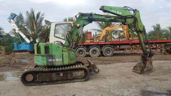 ขายรถขุด MITSUBISHI  รุ่น  MXR55 เครื่องยนต์ K4N   4สูบ  เก่านอก มีลายเจาะ  ขายตามสภาพ  มีเอกสาร 280,000 บาท