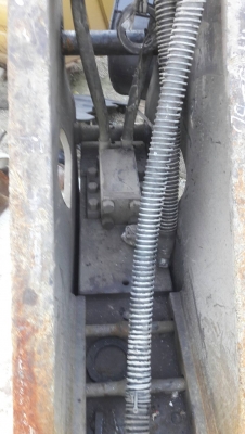 หัวกระแทกสำหรับรถขุด ขนาด 200 / สลัก 80 มิล เก่านอก ไม่มีถุงลม 150,000 บาท