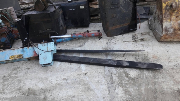 งาโฟคลิฟ  ยาวประมาณ 2 เมตร  ขายคู่ล่ะ20,000 บาท    ของใหม่