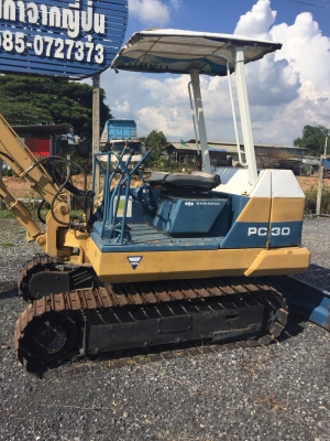 KOMATSU PC 30