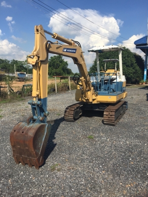 KOMATSU PC 30