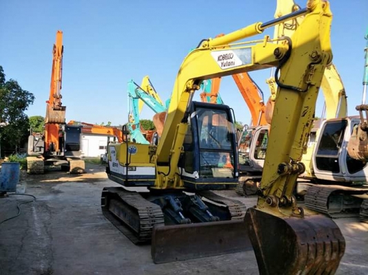 มาใหม่จ้า..KOBELCO SK60-1  มาร์คทรี  เก่าญี่ปุ่นแท้  สภาพสวย เดิมๆๆ  เครื่องปั๊มดี  มีผานหน้า.  พร้อมใช้  ลองระบบกันได้ทุกวัน  โทร  089-3818694  ดวงนภา