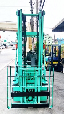 ขายรถยกมิตซูบิชิ 2.5 ตัน เครื่องเบนซิน เกียร์ออโต้ (งายืดยาวออกได้ 1 เมตร เหมาะสำหรับงานในโรงหลอม )กระบอกคู่ เสาสูง 4 เมตร ยางตันใหม่ พวงมาลัยเพาเว่อร์  สีเดิมจากนอก นำเข้าจากญี่ปุ่น ใช้งานได้ทันที ราคา220000