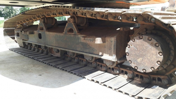 ขายด่วน!! Hitachi ZX200-1 สภาพสวยค่ะ