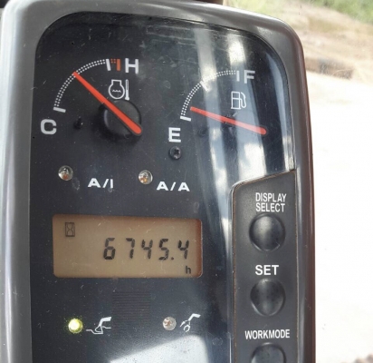 ขายด่วน!! Hitachi ZX200-1 สภาพสวยค่ะ