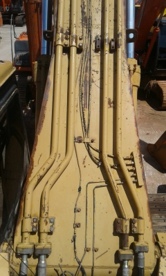 ขายด่วน CAT330 สภาพสวยพร้อมใช้งาน ไฟฟ้าสมบูรณ์ โซ่ช่วงล่างหนา เอวแน่น เอกสารเล่มทะเบียน รถพร้อมลุยงาน สภาพเหมือนเก่านอก สนใจโทรสอบถาม 093-0764943  088-3223272 K ตั้ม