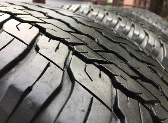 ยาง Dunlop 265 60 18 ปี16 ดอกเต็ม ไม่มีปะ ใช้ยาว ราคาไม่แพง ยาง Dunlop 265 60 18 ปี16 ดอกเต็ม ไม่มีปะ ใช้ยาว ราคาไม่แพง