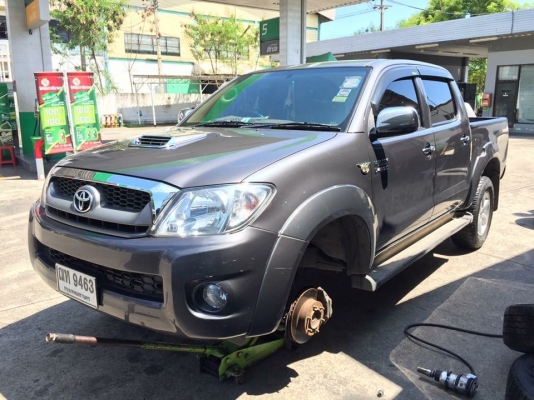 ยาง Bridgestone 265 65 17 ปี16 ดอกเต็ม ใช้ยาว ราคาชุดล่ะ 6,500 บาท ติดต่อ e