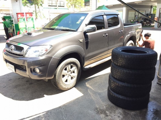 ยาง Bridgestone 265 65 17 ปี16 ดอกเต็ม ใช้ยาว ราคาชุดล่ะ 6,500 บาท ติดต่อ e