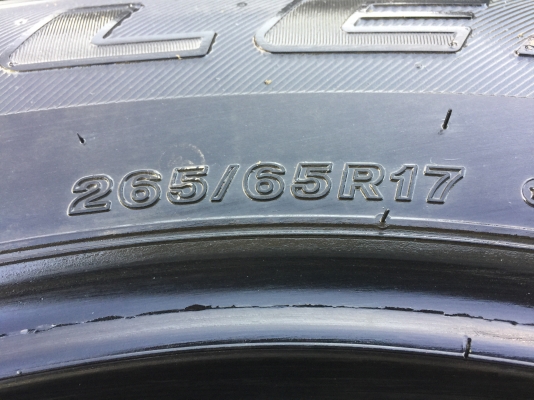ยาง Bridgestone 265 65 17 ปี16 ดอกเต็ม ใช้ยาว ราคาชุดล่ะ 6,500 บาท ติดต่อ e