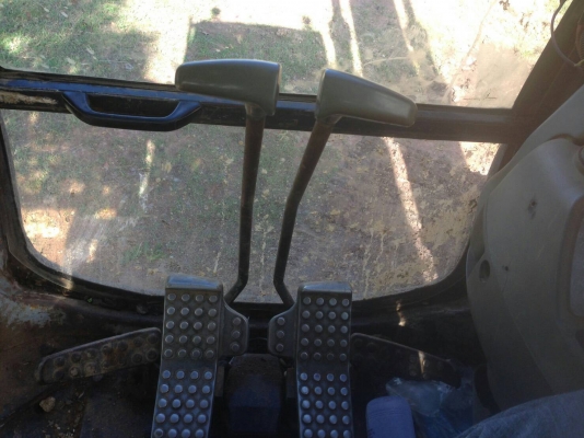 HITASHI EX 200-5 เอกสารเล่มทะเบียน สภาพดี มอเตอร์คันเร่งต้องเช็ค ไฟฟ้ามี หน้าจอขึ้น ทำงานไม่โหลด อยู่ภาคตะวันออก ราคา650,000บ. สนใจ 0835601591 หรือ 0903494058