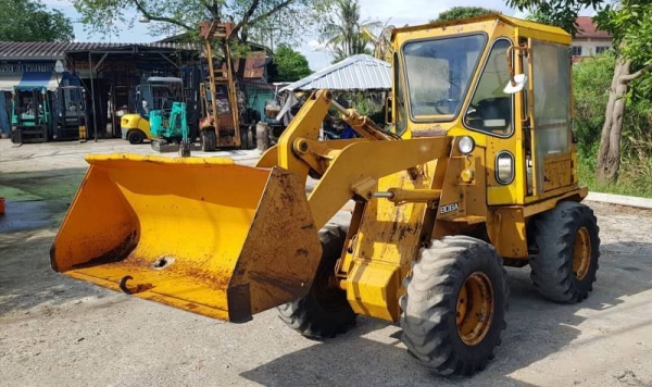 ขายด่วน245,000รถยกตักหัวเก๋งเอวอ่อนTCMHL808A-2ตักยก2.5ตันยกสูง3เมตรรถขับเคลื่อน4ล้อเกียร์ท็อกโลฮายรถนอกเพื่งนำเข้ามายังไม่เคยใช้งานในเมืองไทยเลย