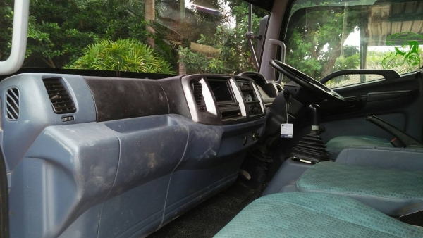 รถฮีโน่ 6 ล้อดั้ม FC9J 175 แรงม้า. ปี 53. สนใจติดต่อ 081 - 6079515
