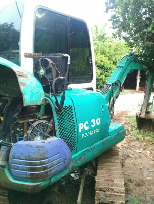 KOMATSU PC30-7 รถสวย พร้อมใช้งาน มีระบบไลน์หัวเจาะ เครื่องดี ปั้มดี ทำงานไม่มีโหลด ราคาต่อรองได้ ติดต่อ 0872976734