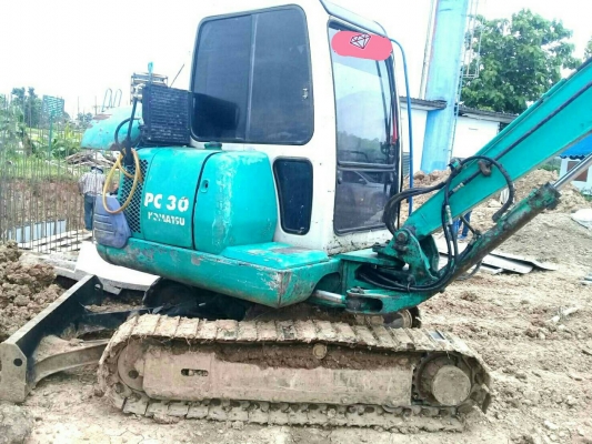 KOMATSU PC30-7 รถสวย พร้อมใช้งาน มีระบบไลน์หัวเจาะ เครื่องดี ปั้มดี ทำงานไม่มีโหลด ราคาต่อรองได้ ติดต่อ 0872976734