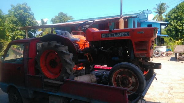 รถไถคูโบต้ารุ่นL2001