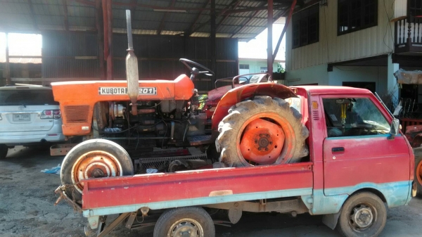 รถไถคูโบต้ารุ่นL2001 รถไถคูโบต้ารุ่นL2001