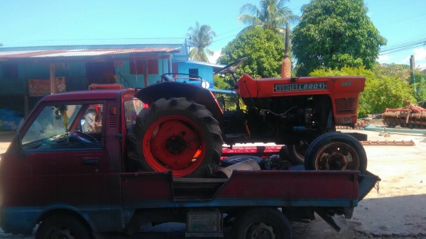 รถไถคูโบต้ารุ่นL2001 รถไถคูโบต้ารุ่นL2001