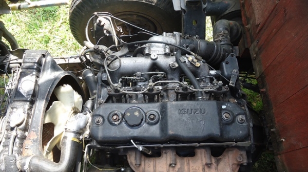 (ลดราคา) รถบ้าน รถห้าง รูปจริง เจ้าของขายเอง (ญาติฝากขายจะไปซื้อวัว) ISUZU NPR 115 แรงม้า หัวยกได้ ป