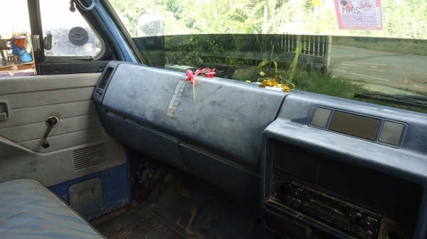 (ลดราคา) รถบ้าน รถห้าง รูปจริง เจ้าของขายเอง (ญาติฝากขายจะไปซื้อวัว) ISUZU NPR 115 แรงม้า หัวยกได้ ป