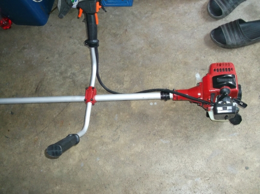 ขายด่วนเครื่องตัดหญ้าใหม่2850