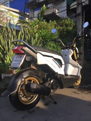 Honda Zoomer X ปี 2558 สีขาวด้าน รุ่นไมล์แดง รถงามๆ คุ้มค่าเกินราคา