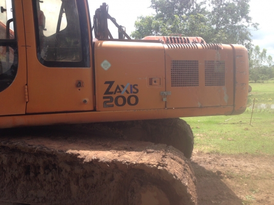 ขายรถแบคโฮ HITACHI EX200-5 แอร์ไฟฟ้าพร้อม เล่มทะเบียน สภาพสวย สนใจโทร 081-970-1072