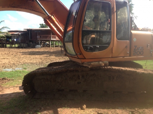 ขายรถแบคโฮ HITACHI EX200-5 แอร์ไฟฟ้าพร้อม เล่มทะเบียน สภาพสวย สนใจโทร 081-970-1072