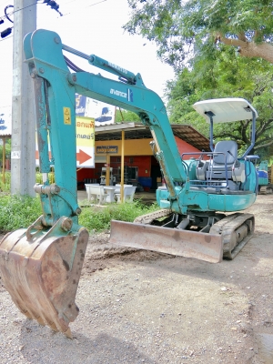 KOMATSU 30R-8 ขนาดPC-30 รถเก่านอกมีเอกสารอินวอย☎️ติดต่อ 085-5632278 <ราคาต่อรองได้>