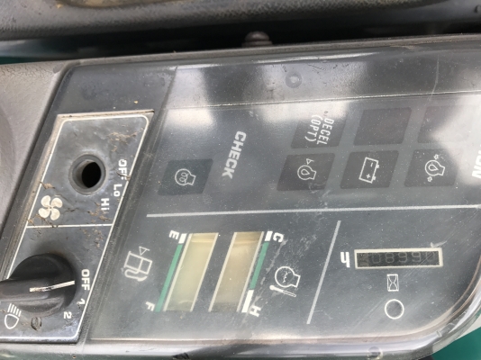 KOMATSU 30R-8 ขนาดPC-30 รถเก่านอกมีเอกสารอินวอย☎️ติดต่อ 085-5632278 <ราคาต่อรองได้>